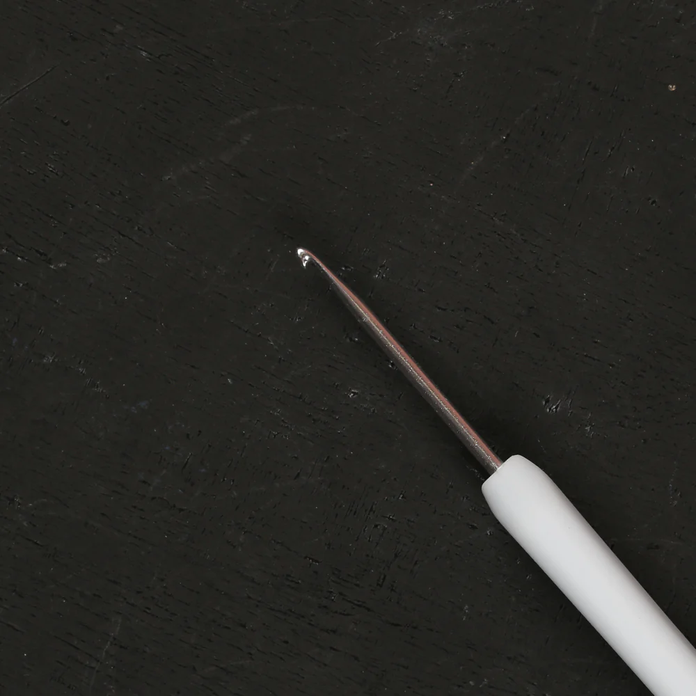 KnitPro Waves 2.25mm Grey Soft Handle Crochet Hook - 30902 - Image 3