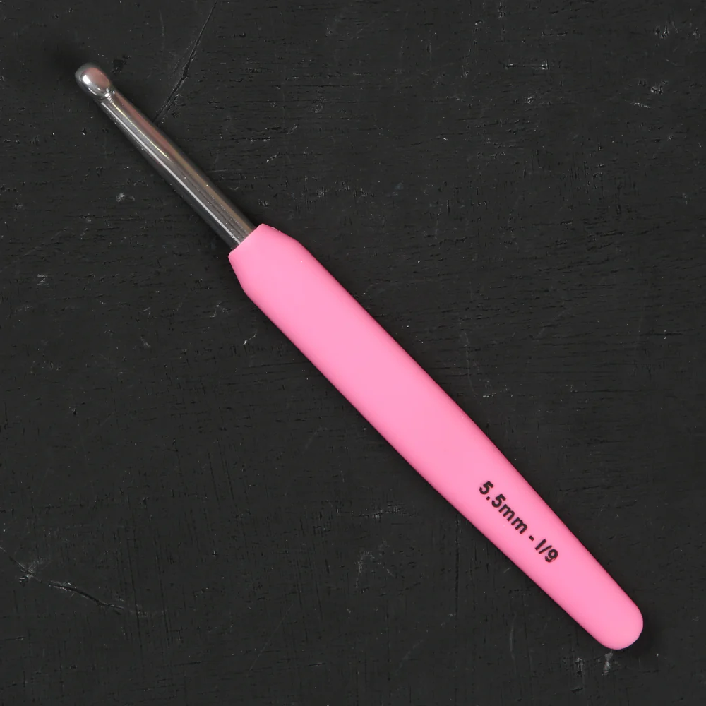 KnitPro Waves 5.5mm Pink Soft Handle Crochet Hook - 30912 - Image 2