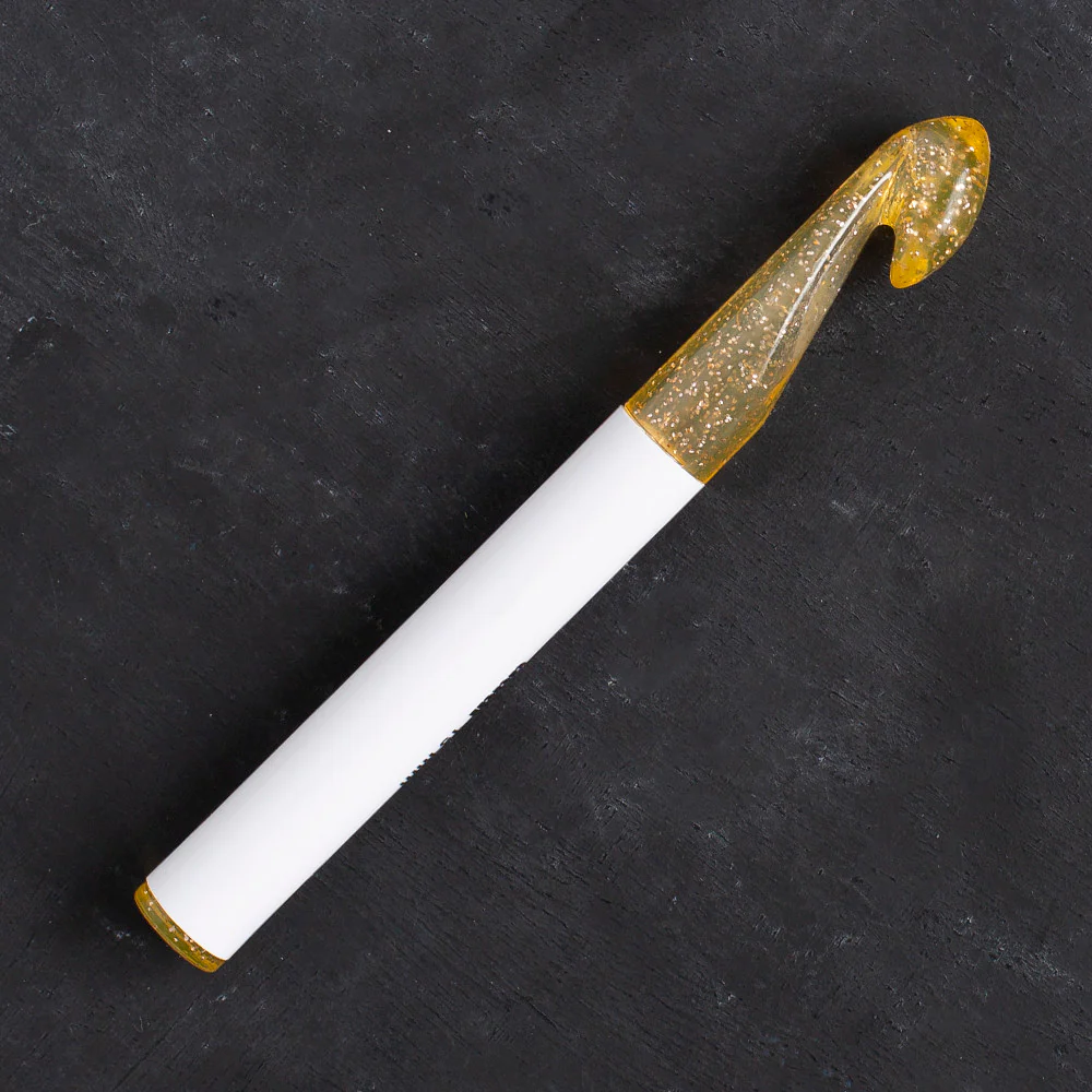 Addi Champagne 15mm 15cm Plastic Crochet Hook - 445-7 - Image 2