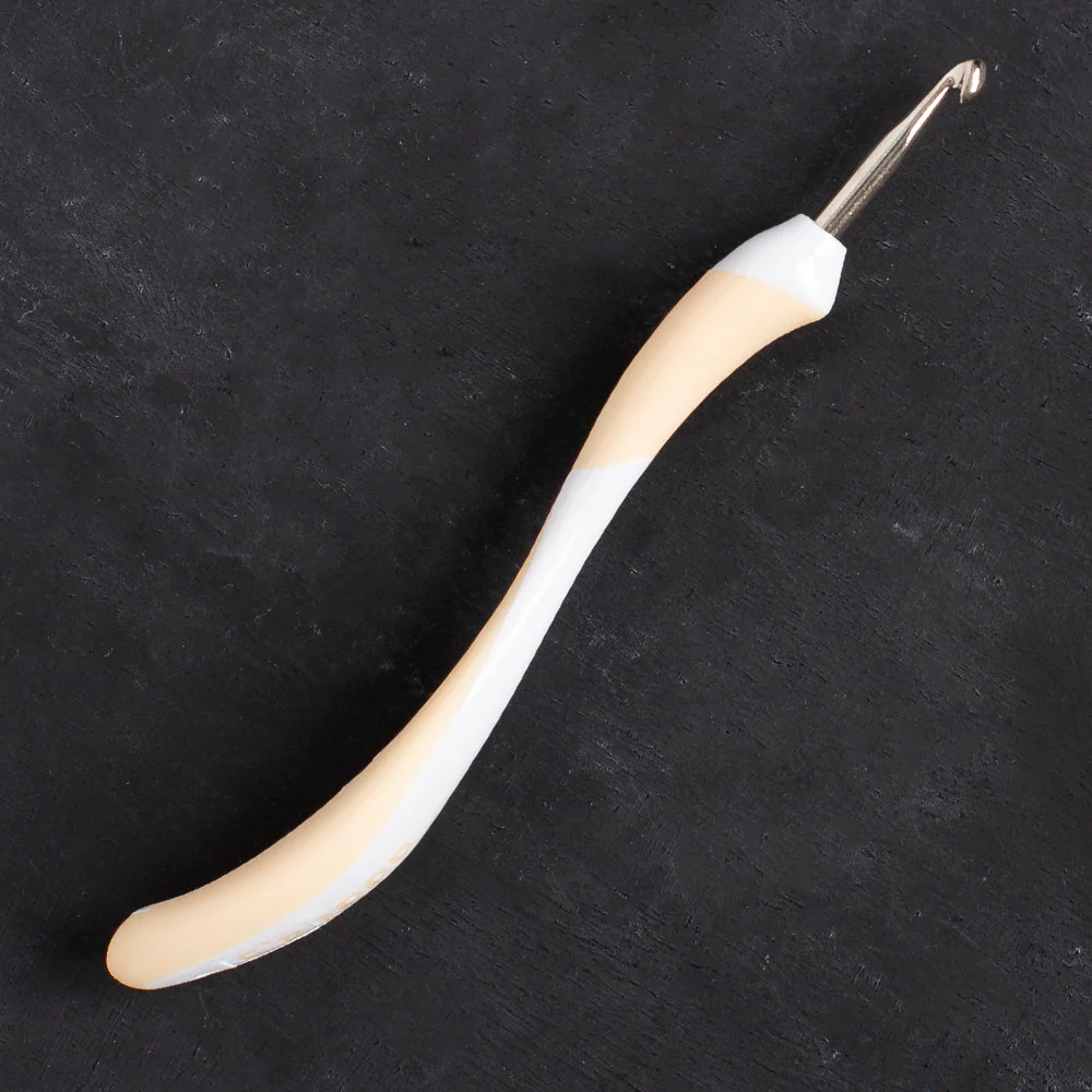 Addi Swing 4.5mm 16cm Ergonomic Crochet Hook, Beige - 140-7 - Image 2