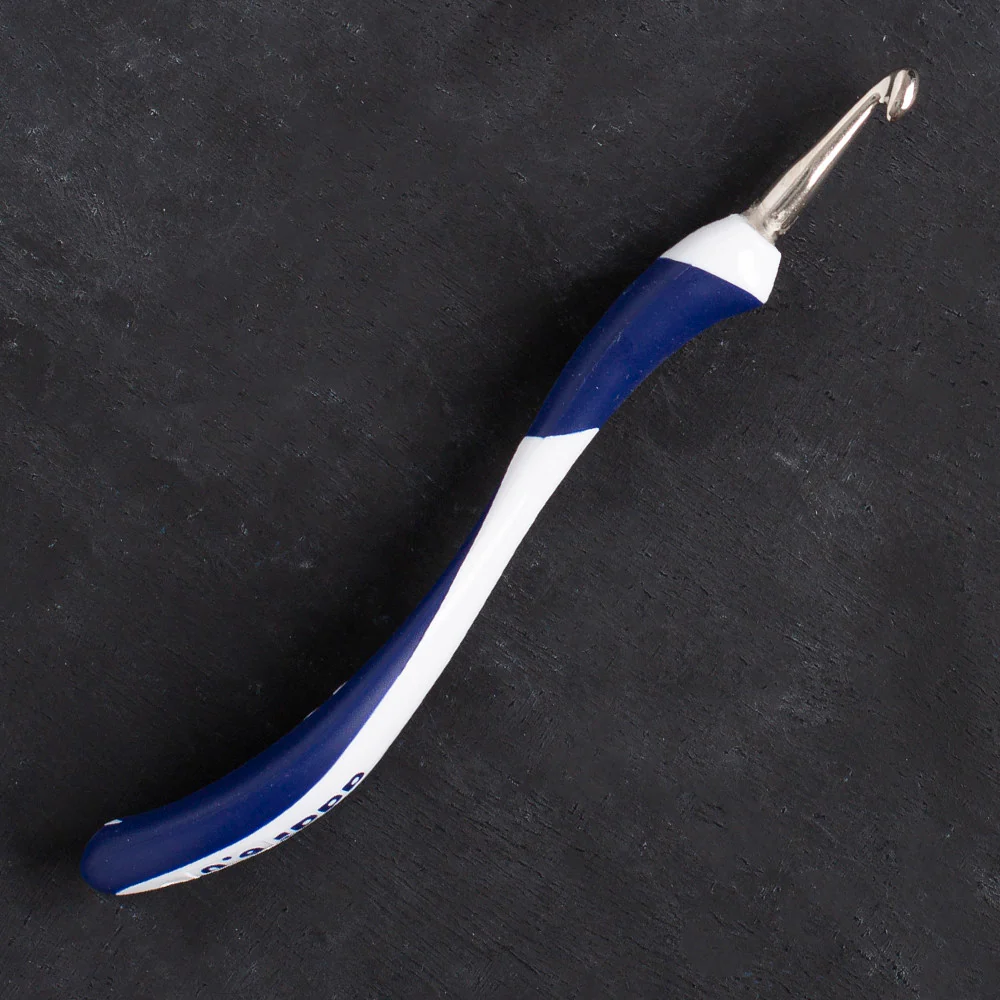 Addi Swing 6mm 16cm Ergonomic Crochet Hook, Navy Blue - 140-7 - Image 2