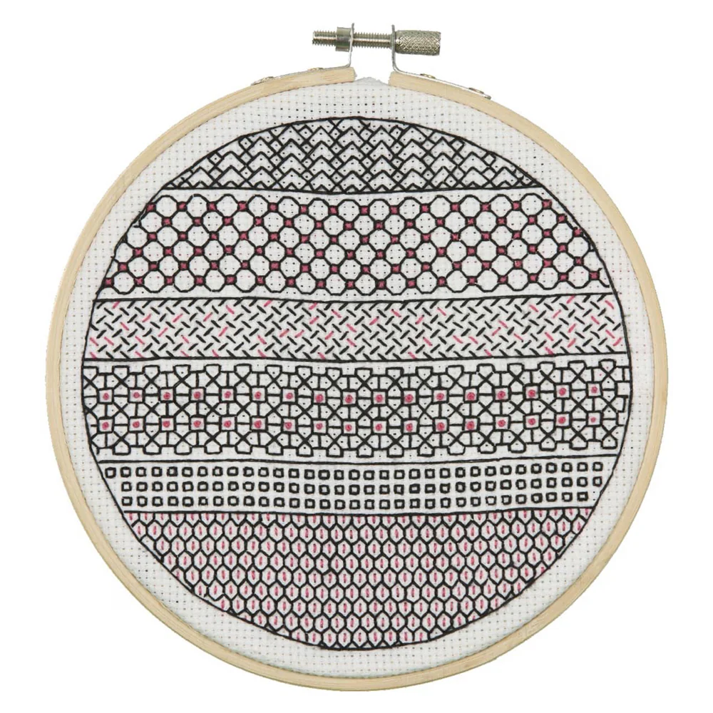 Anchor Modern Blackwork Embroidery Kit­ Stripe - ABW0008 - Image 2