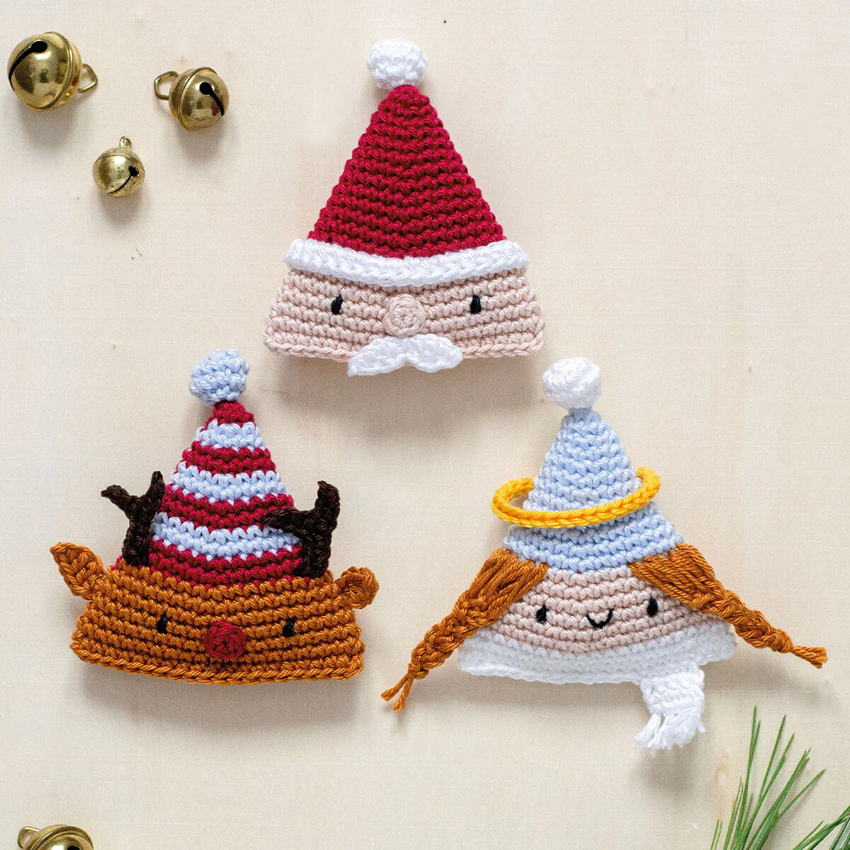 Anchor Xmas Santa Trio Decor Amigurumi Set - A28C005-09061 - Image 4