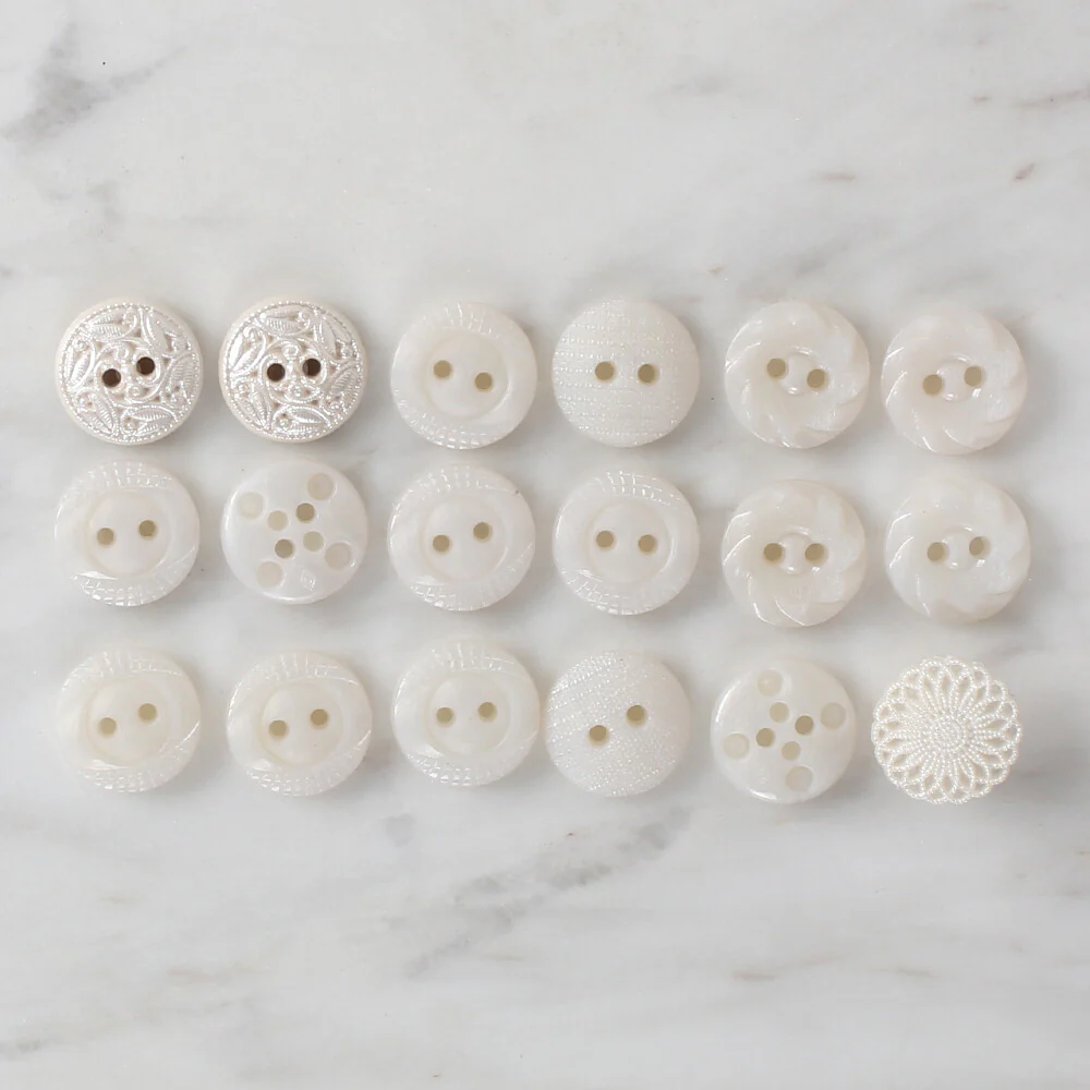 Dress It Up Creative Button Assortment, Heirloom Collection - 77 - Image 2