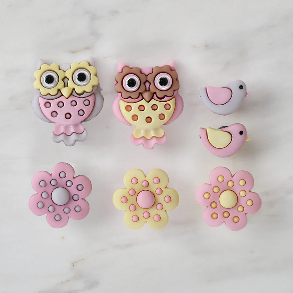 Dress It Up Creative Button Assortment, Whooo Loves You - 9391 - Image 2