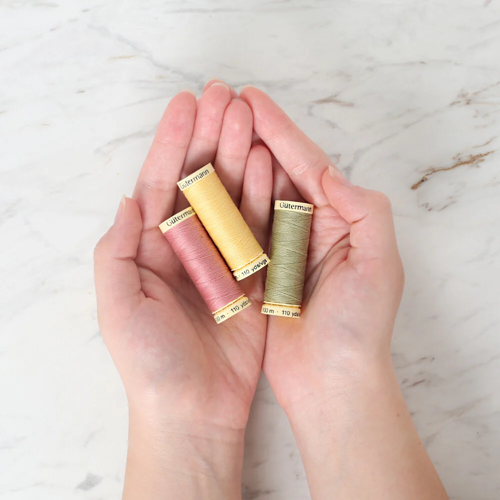 Gütermann Sewing Thread, 100m, Powder Pink  - 658 - Image 3
