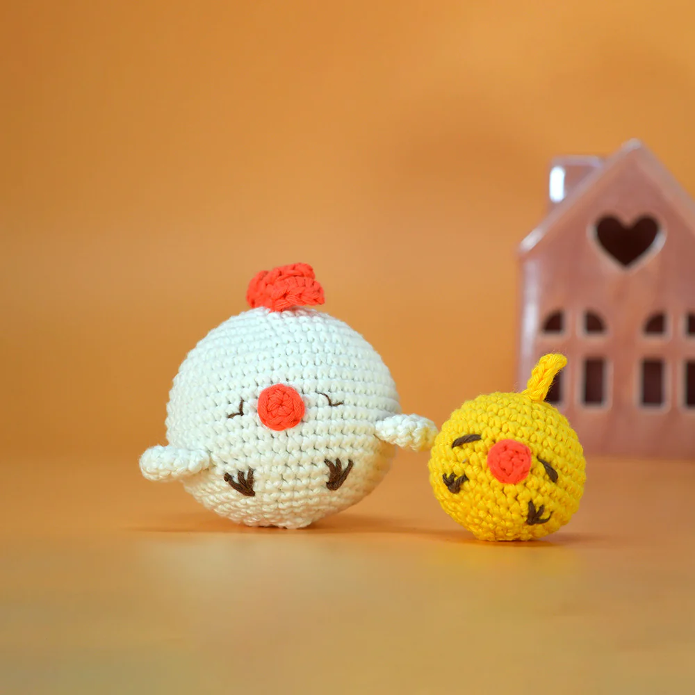 Hello Adorable Amigurumi Kit - Mother Hen & Baby Chick - KC973 - Image 4