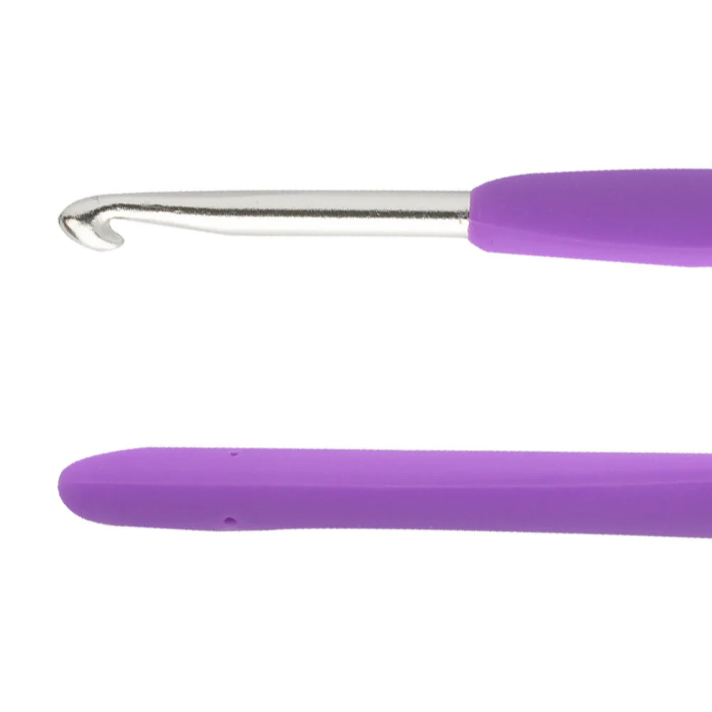 Loren 4.5 mm Soft Handled Crochet Hook, Purple - Image 2