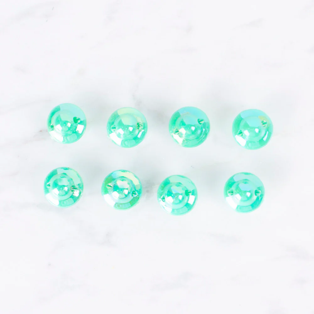 Loren Crafts 8 Pack Nacreous Button, Green - 0181
