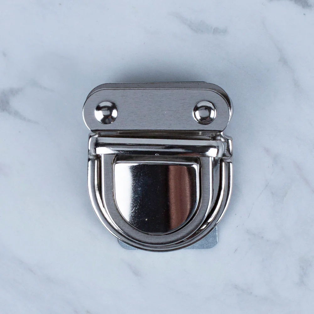 Loren Big Metal Bag Tuck Lock, Silver - Image 2