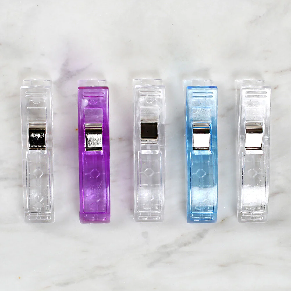 Loren Big Plastic Clothespin in 5, Colored