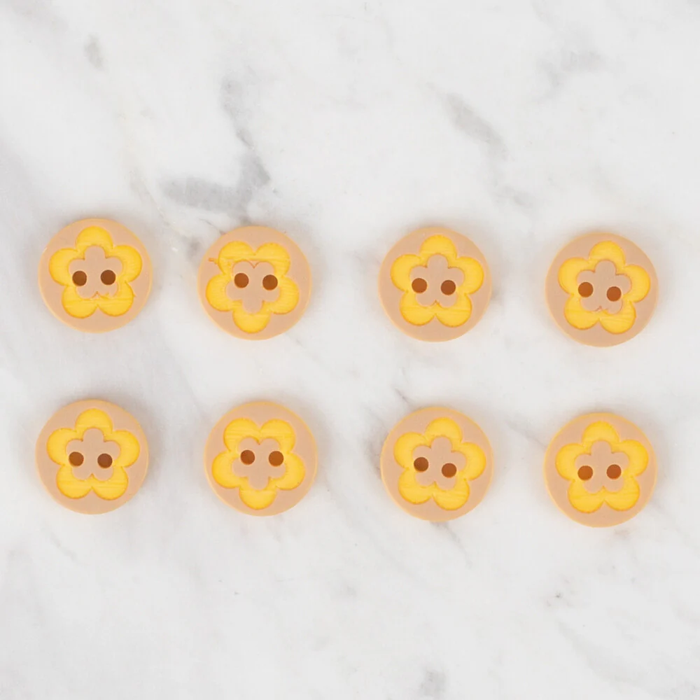 Loren Crafts 8 Pack Fish Patterned Button, Yellow - 319 - Image 2