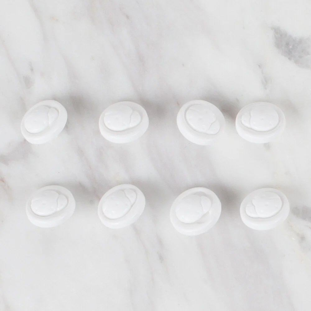 Loren Crafts 8 Pack Lady Bug Button, White - 639 - Image 2