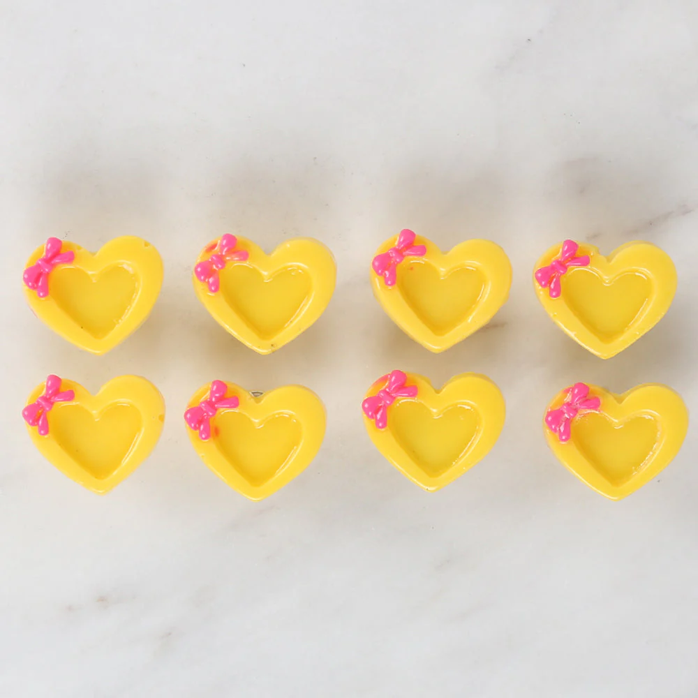 Loren Crafts 8-piece Yellow Heart Button - 3017 - Image 2