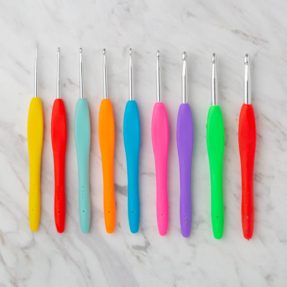 Loren Crafts Soft Handle Wool Crochet Hook Set  9-Piece - Image 2