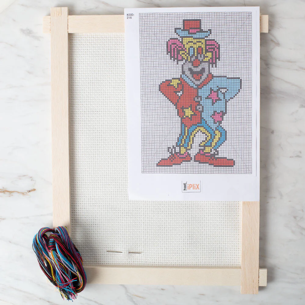 Loren Cross Stitch Kit, Clown - 216 - Image 2