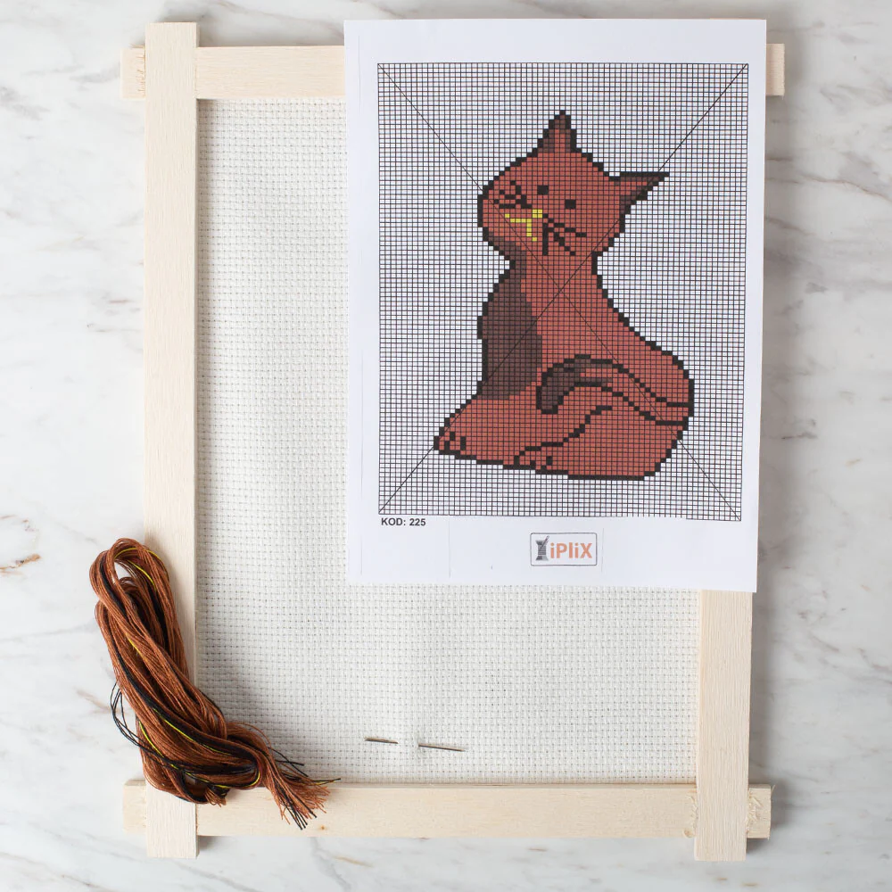 Loren Cross Stitch Kit, Sitting Cat - 225 - Image 2