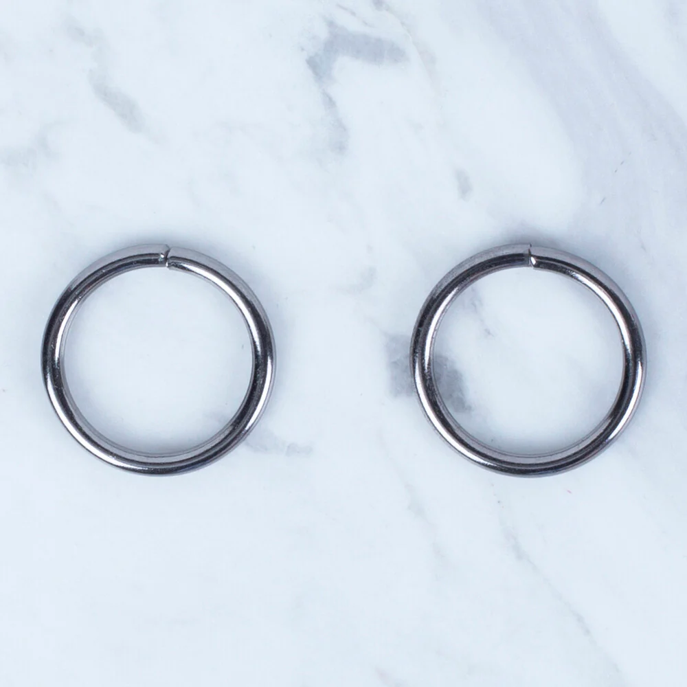 Loren Matte Silver Ring for Accessories in 2