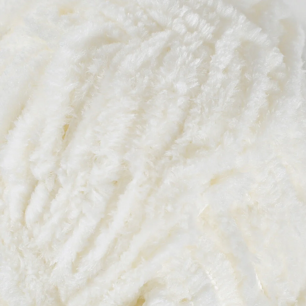 Loren Mery Yarn, Cream - M405 - Image 3