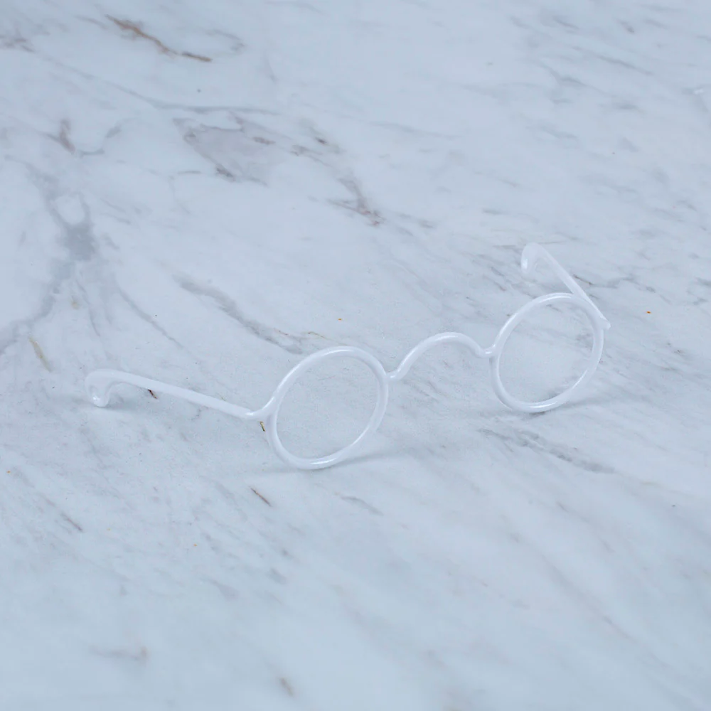 Loren Plastic Amigurumi Glasses, White