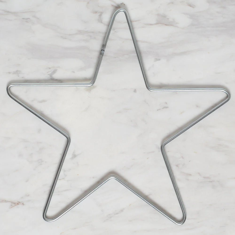 Loren Star Shaped Metal Macrame Ring
