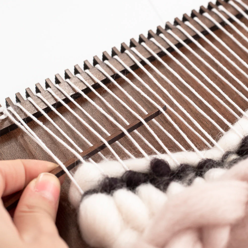 Loren Wooden Weaver Loom Set - Image 4