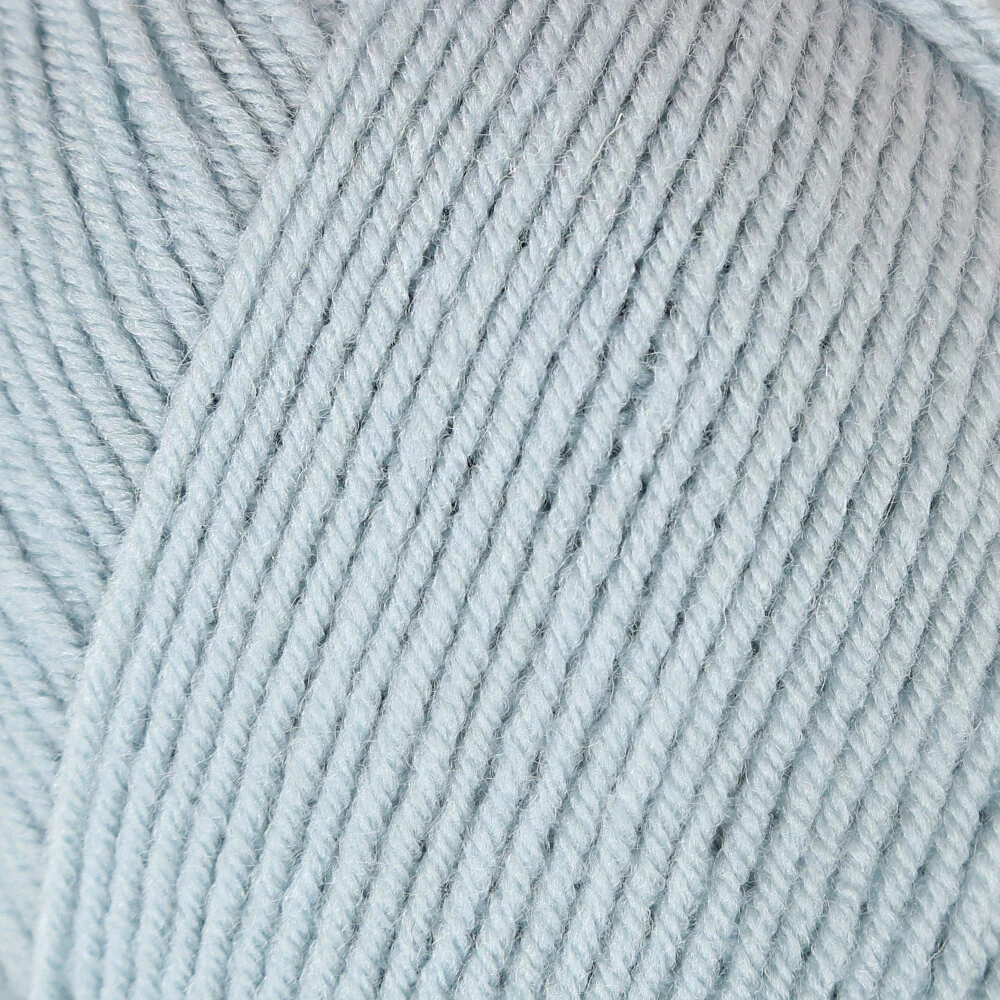 Madame Tricote Paris Deluxia Knitting Yarn, Green - 135 - Image 2