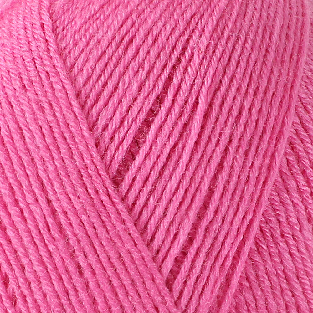 Madame Tricote Paris Merino Gold Yarn, Dark Pink - 042 - Image 2