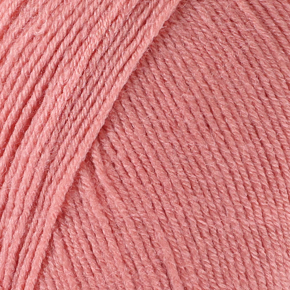 Madame Tricote Paris Merino Gold Yarn, Dusty Pink - 121 - Image 2