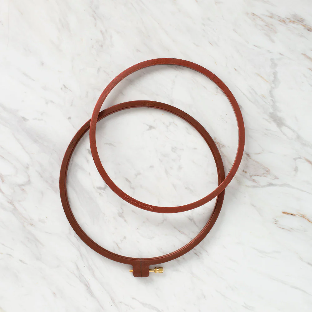 Nurge Adjustable Plastic Embroidery Hoop No.1 - Image 2
