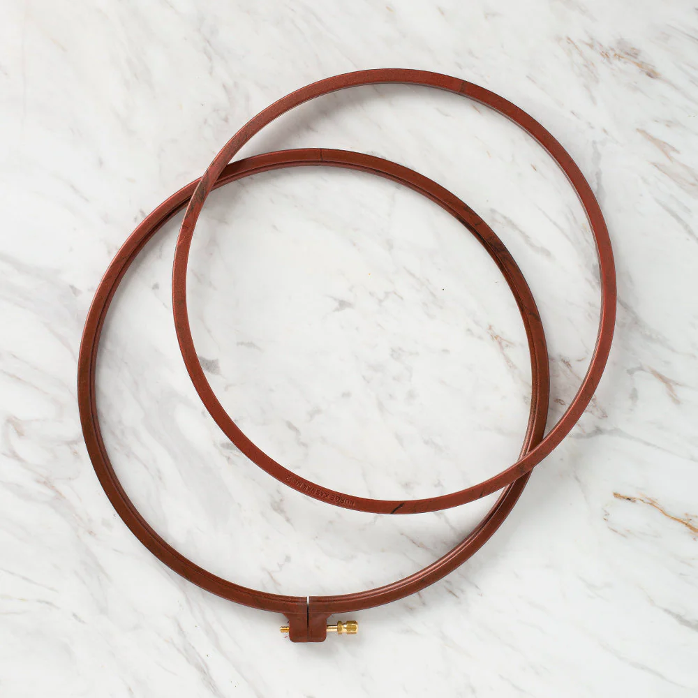 Nurge Adjustable Plastic Embroidery Hoop No.2 - Image 2