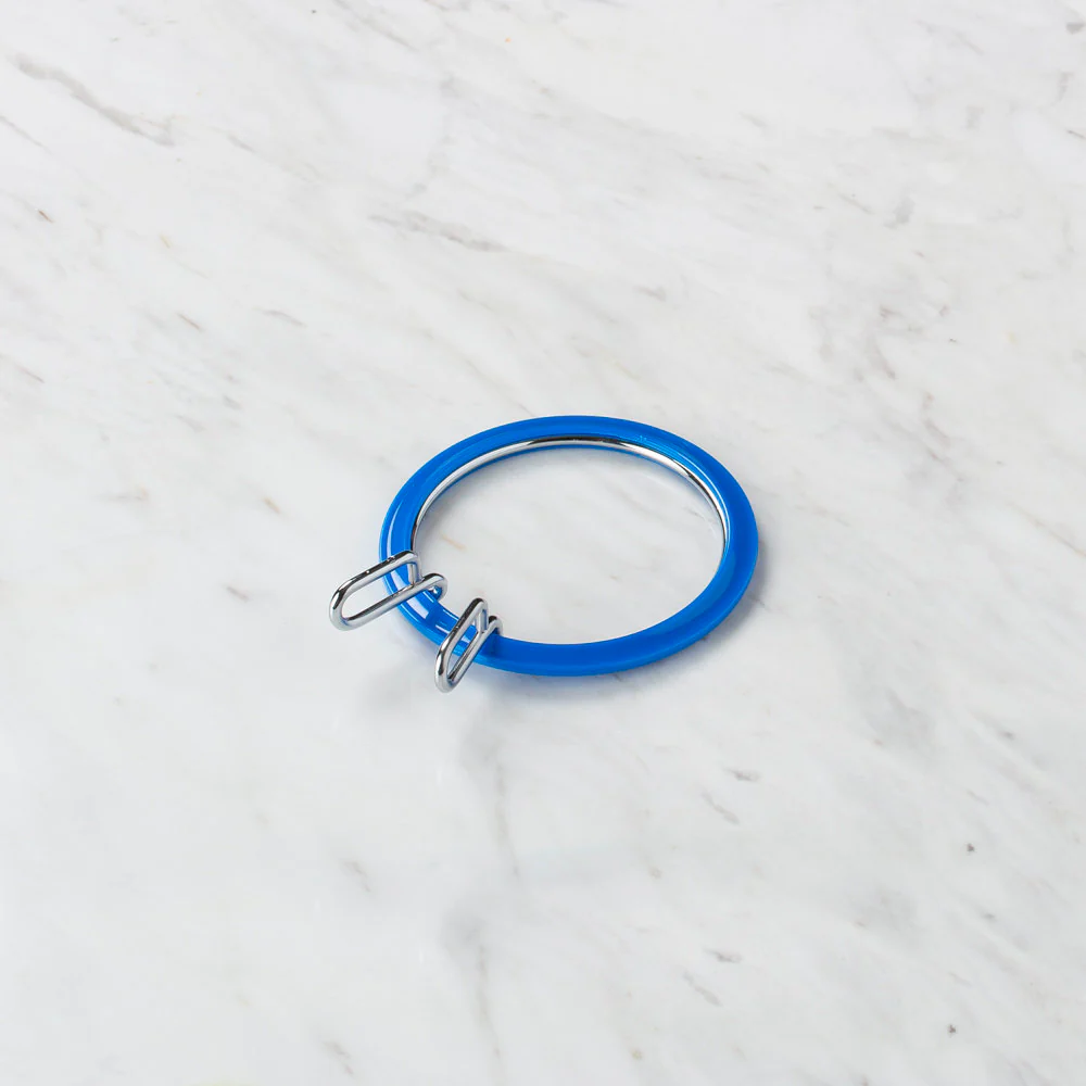 Nurge Metal Spring Tension Ring with Blue Plastic Frame Embroidery Hoop, 58 mm - Image 3