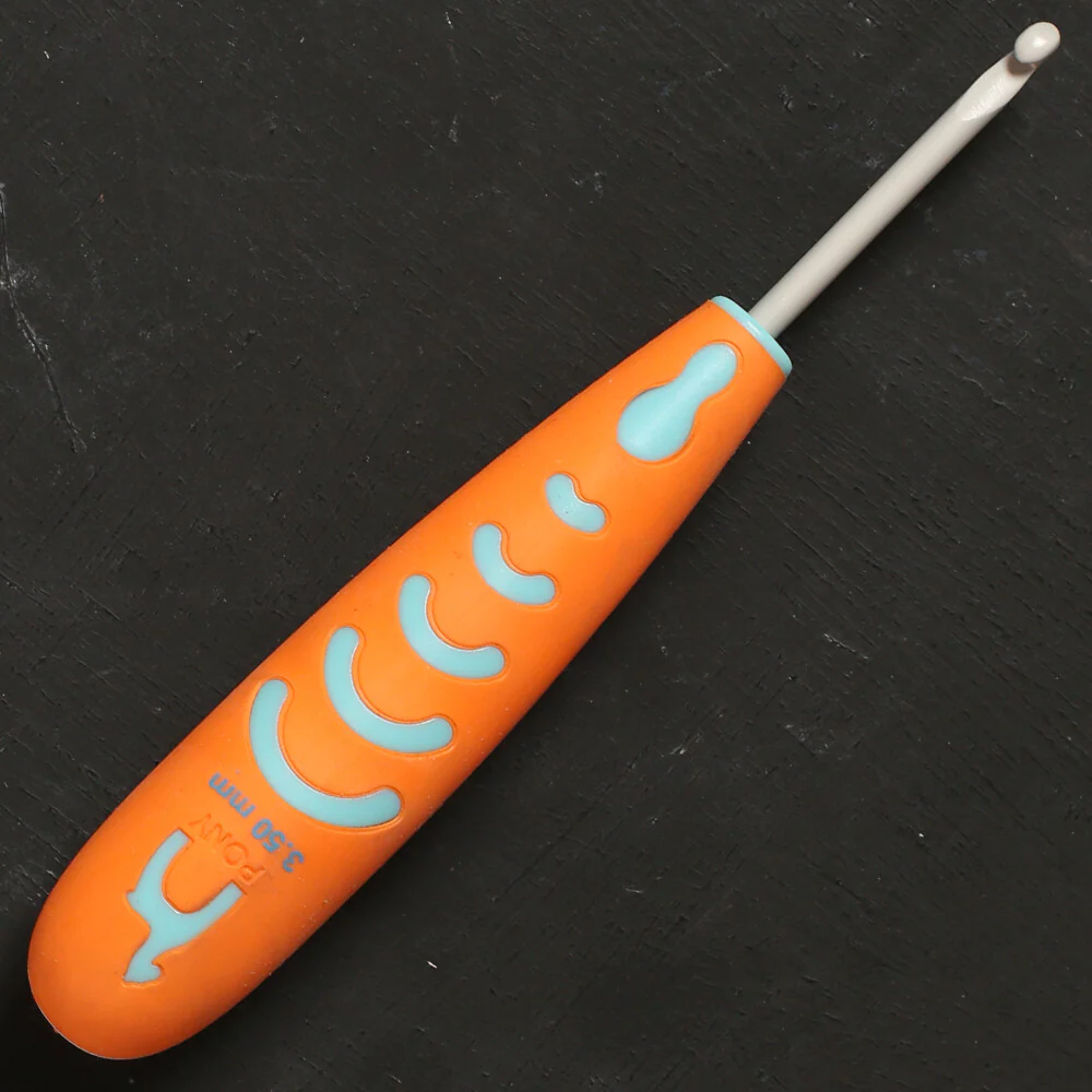 Pony 3.5 mm 13 cm Aluminium Crochet Hook with Soft Handle - 59807 - Image 2