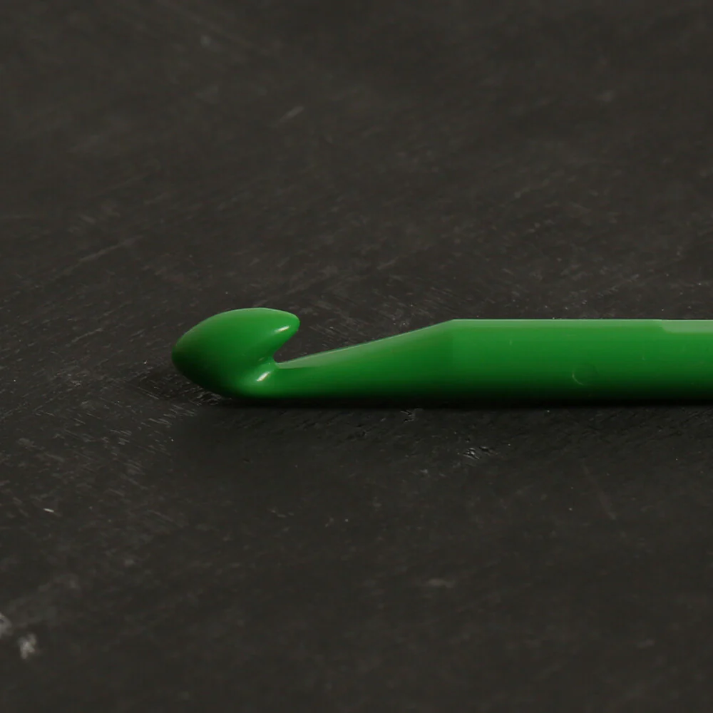 Pony Colour 7 mm 15 cm Plastic Crochet Hook, Green - 44365 - Image 3
