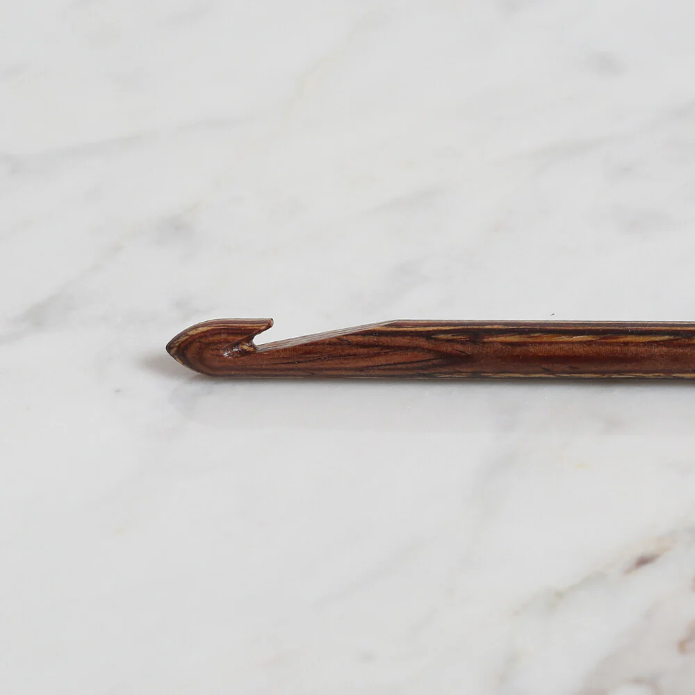 Pony Perfect 4 mm 15 cm Wooden Crochet Hook - 46009 - Image 3