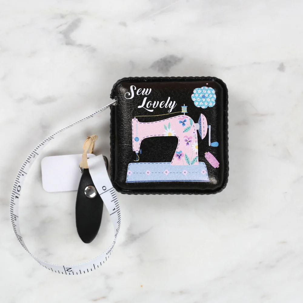 Sew Tasty Automatic Tape Measure Black 150cm/60" - N4395 - Image 2
