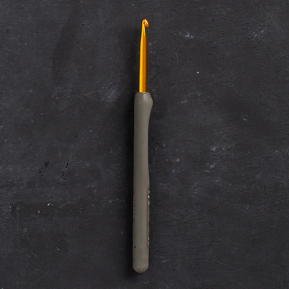 Tulip Etimo 4 mm Crochet Hook with Soft Handle - Brown- T15-700e - Image 2
