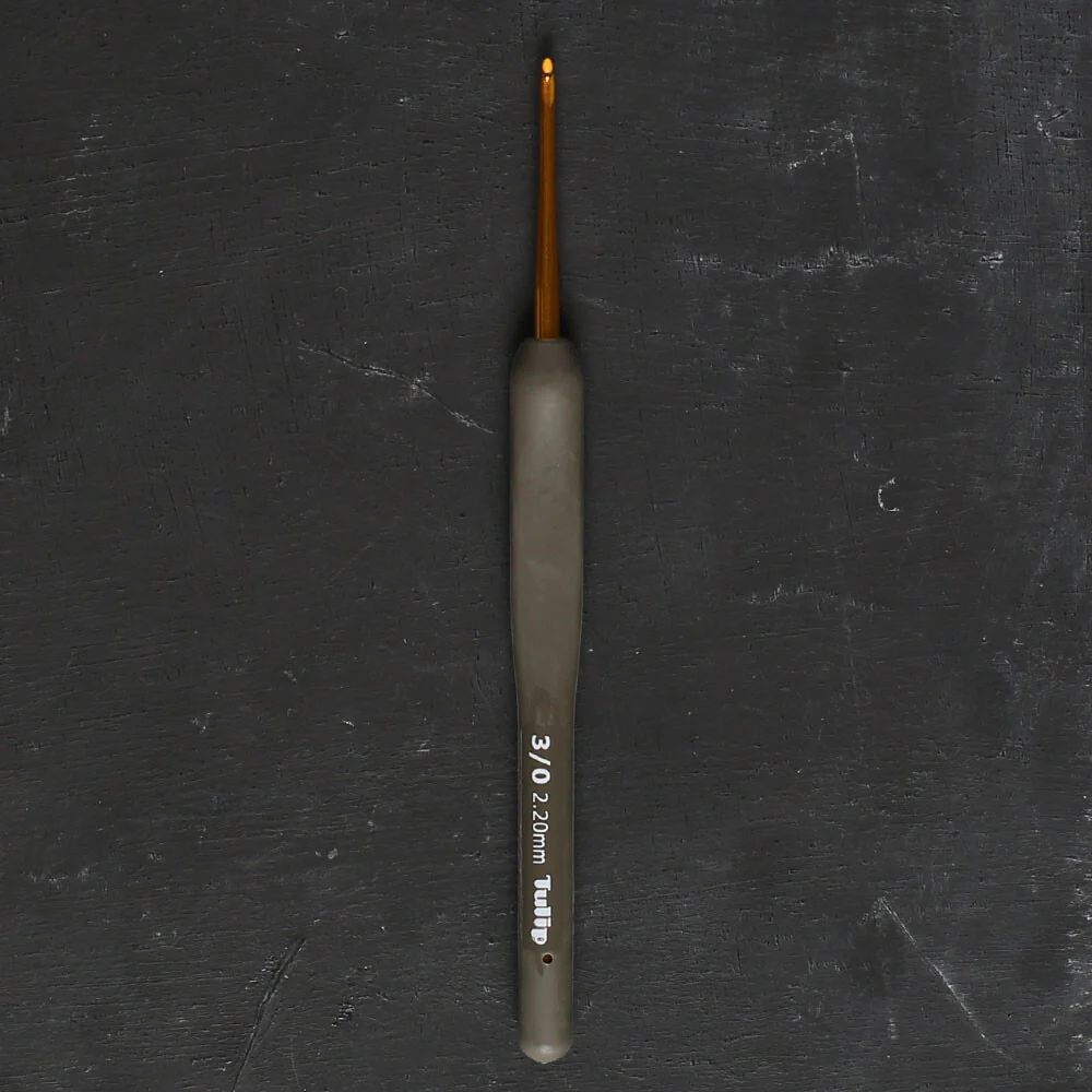 Tulip Etimo 2.2 mm 14 cm Crochet Hook with Soft Handle - T15-300e - Image 2