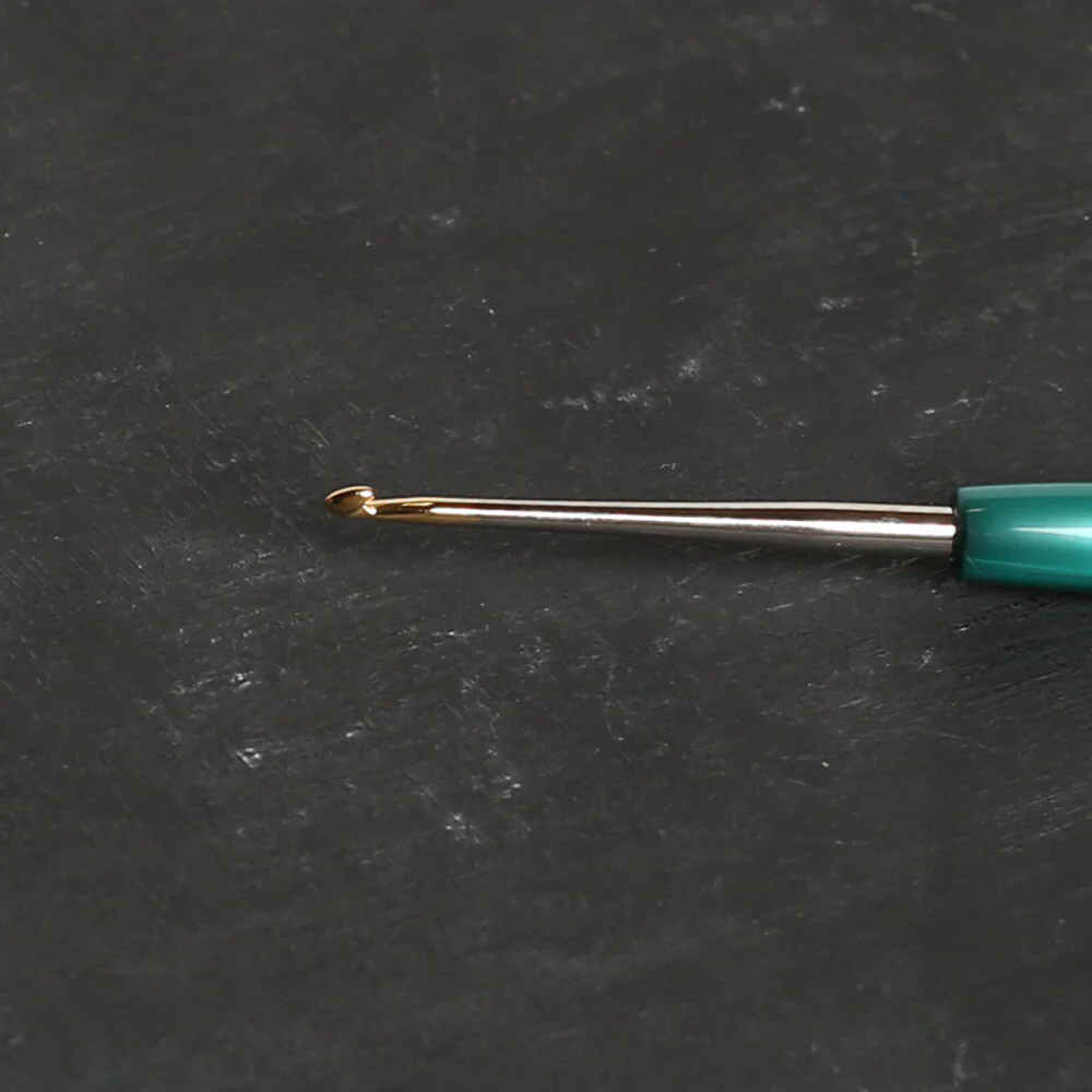 Tulip No.5 1.50 mm 14 cm Lace Crochet Hook with Cushion Grip, Green - T9G - Image 2