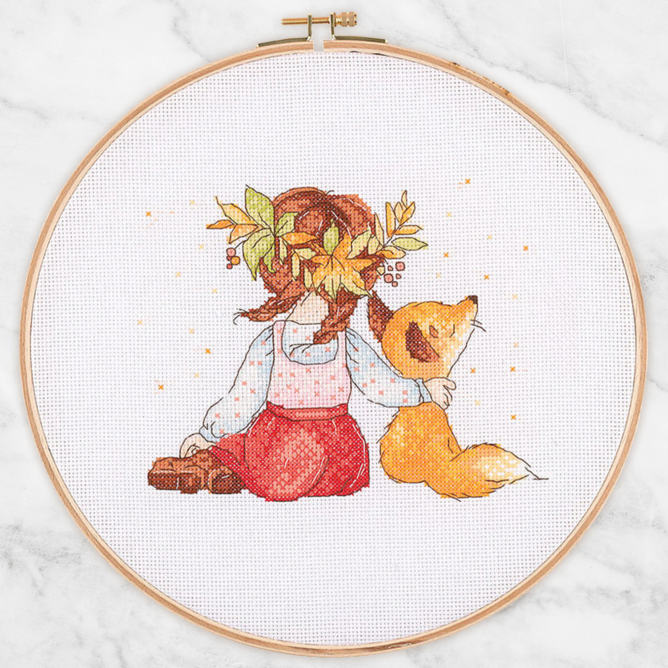Tuva Cross Stitch Kit, Lucie & Charlie - E2801 - Image 2