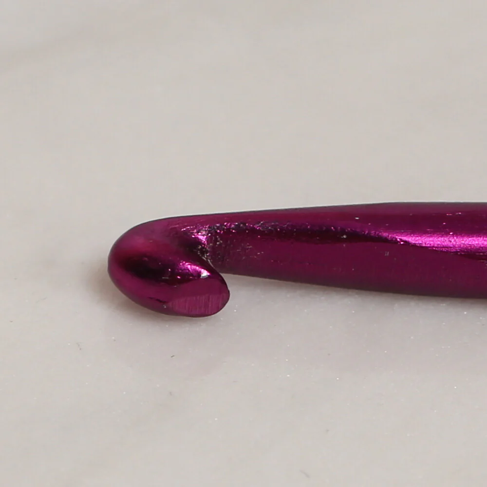 Yabalı 4.5mm 35 cm Crochet Hook with Measure, Purple - YBL-348 - Image 3