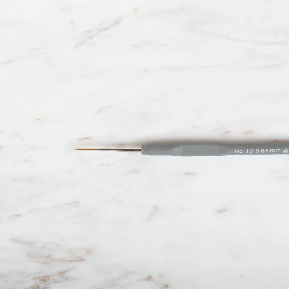 Yabalı Golden Tip Elastic Handle No. 19 0.65mm Crochet Hook, Grey - Image 2