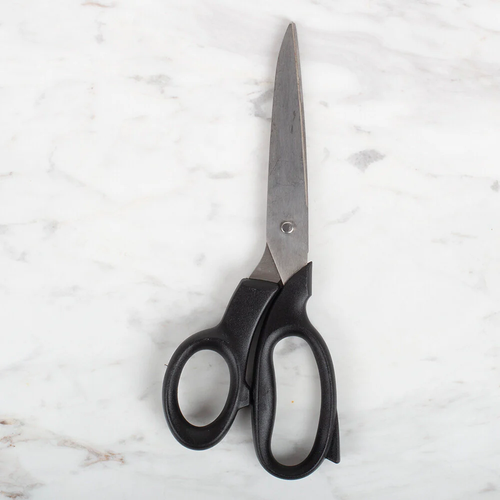 Yabalı Plastic Handle Titanium Scissors, Black YBL - 070 / no. 5 - Image 2