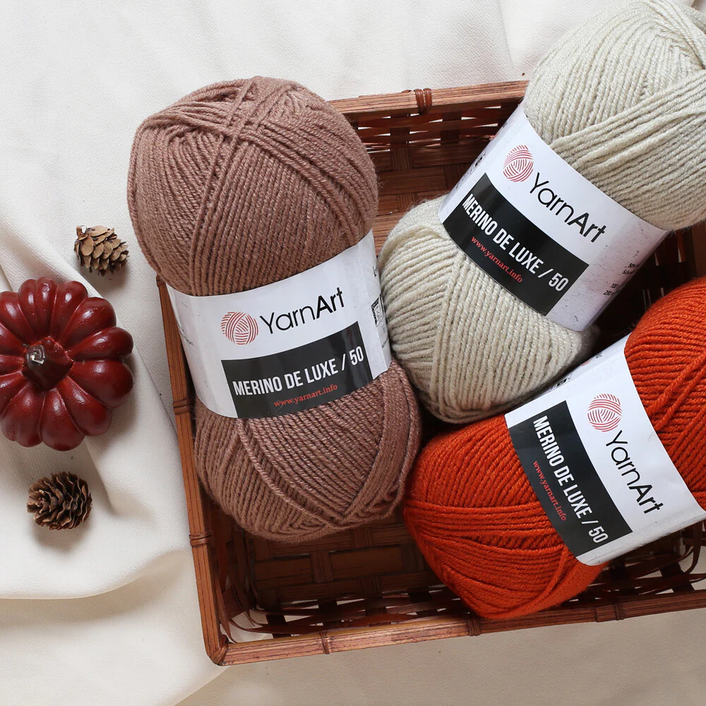 Yarnart Merino de Luxe / 50 Yarn, Purple - 9561 - Image 3